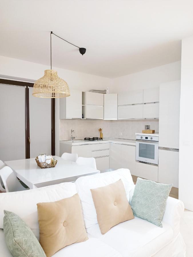Ai Castelli Apartment - Locazione Turistica Cin It58060C2Fhnreg9A Colonna Kültér fotó